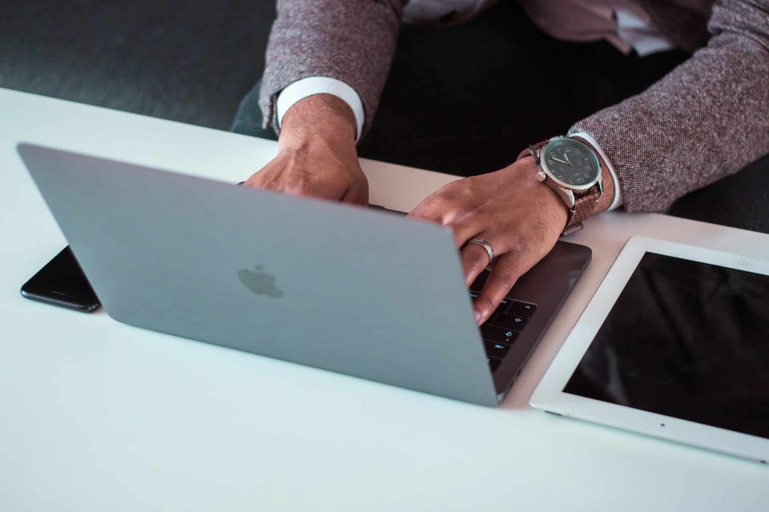 Professional multitasking with digital tools - Nurture Machines Professional multitasking with digital tools