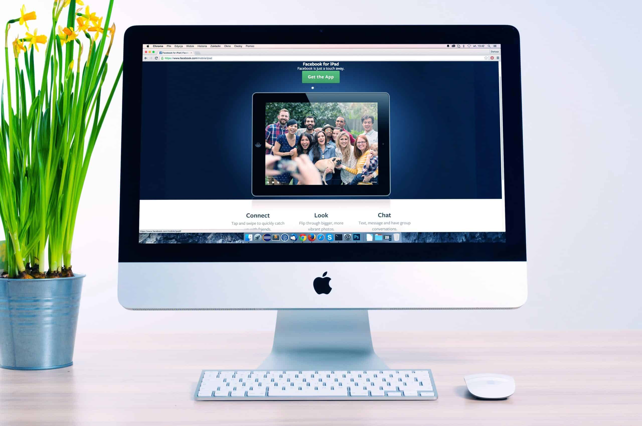 A clean desktop screen shows a Facebook for iPad landing page with simple buttons and clear sections, demonstrating intuitive navigation for user-friendly engagement.